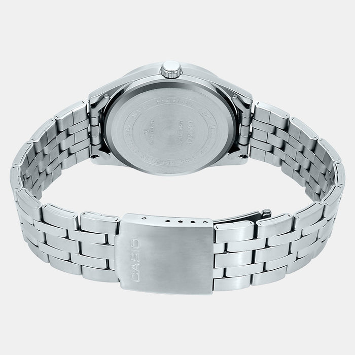 Casio 38 mm Round Quartz watch