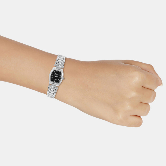 Enticer Women Quartz Black Dial Analog Stainless Steel Watch A2270