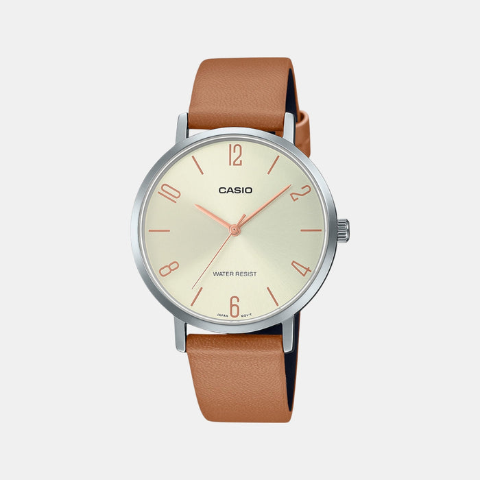 Enticer Women Quartz Silver Dial Analog Leather Watch A2295