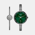 Fria Women Quartz Green Dial Analog Brass Watch TWEL18503