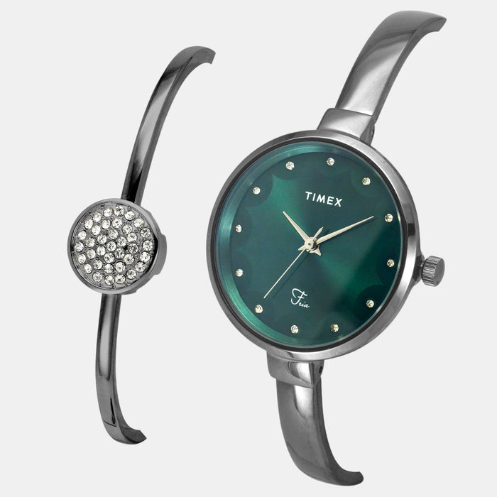 Fria Women Quartz Green Dial Analog Brass Watch TWEL18503