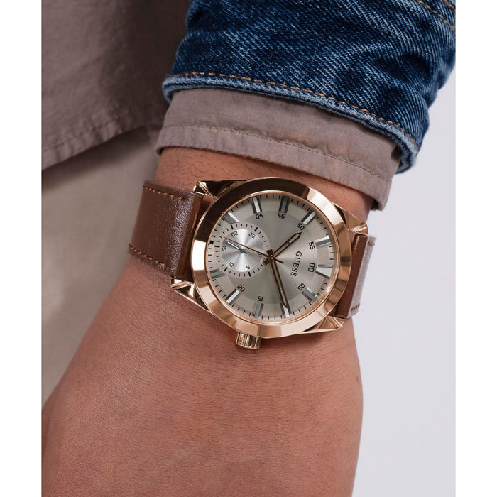Gd Grayson Men Quartz Beige Dial Analog Leather Watch Gw0793G3