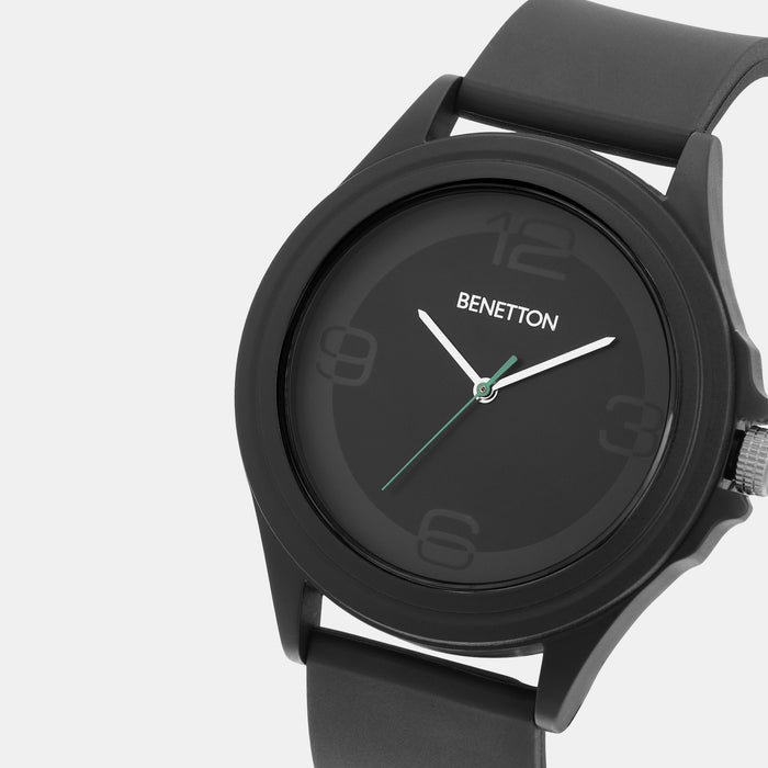 UCB 46 mm Round Quartz watch