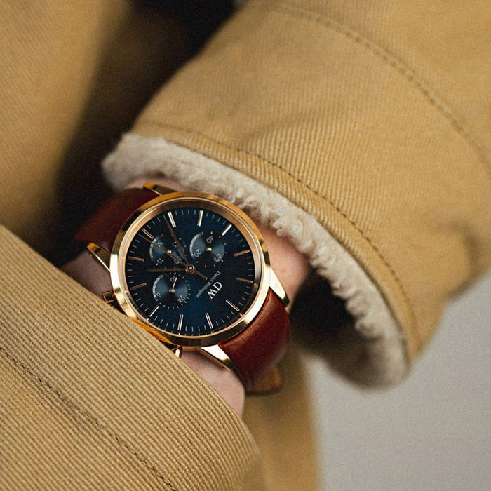 Iconic Men Quartz Blue Dial Chronograph Leather Watch DW00100639K