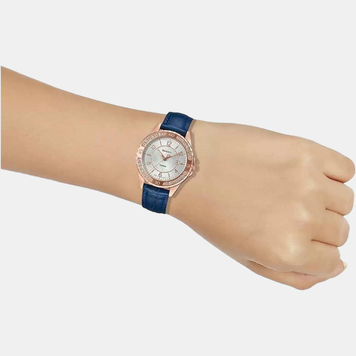 Sheen Women Quartz White Dial Analog Leather Watch SH204